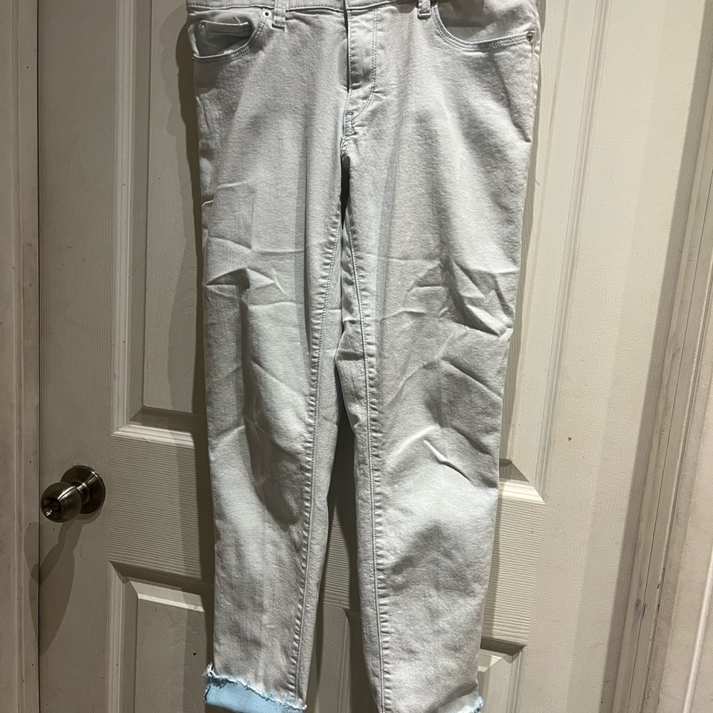 Bundle 2/$20 Light wash Jeggins
